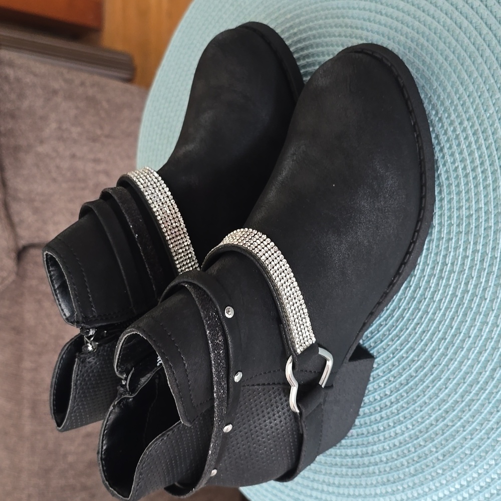 POP GIRLS BRAND BLACK ANKLE BOOTS WITH SILVER BLING SPARKLES SIZE 12
